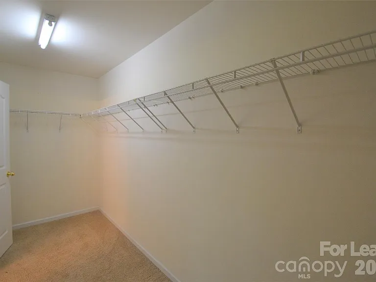 16512 Kettlewell Ln — Photo 31