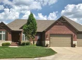 3002 N Red Fox Cir, Wichita, KS 67205