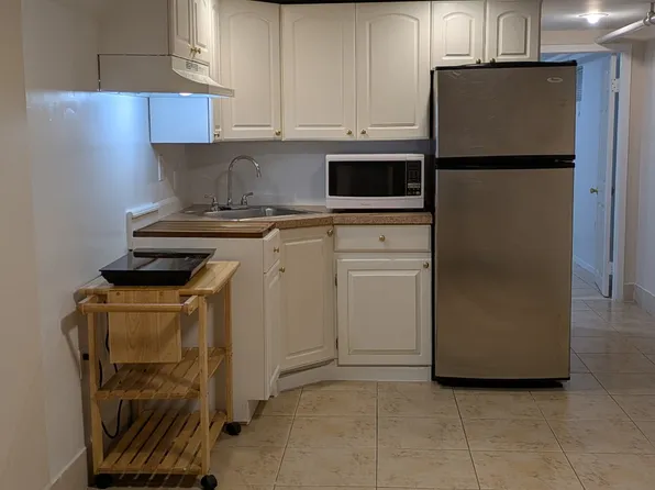 (undisclosed Address), Flushing, NY 11358