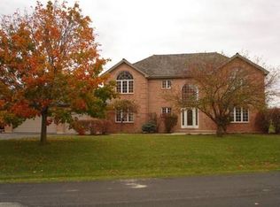 1164 Carnoustie Ct, Lake Geneva, WI 53147