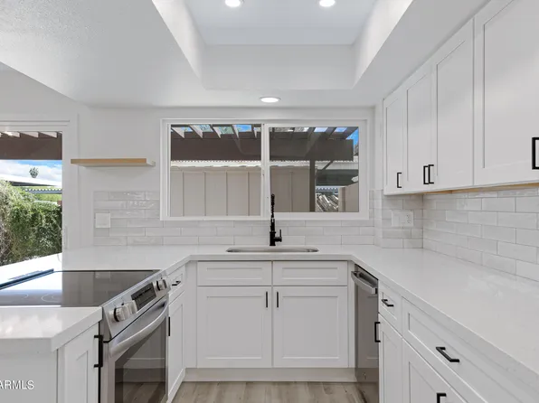 1906 W HAZELWOOD Parkway, Phoenix, AZ 85015