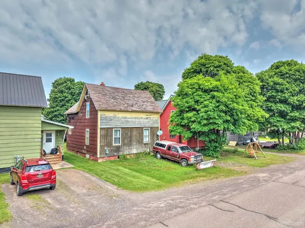 25220 Elm St, Calumet, MI 49913