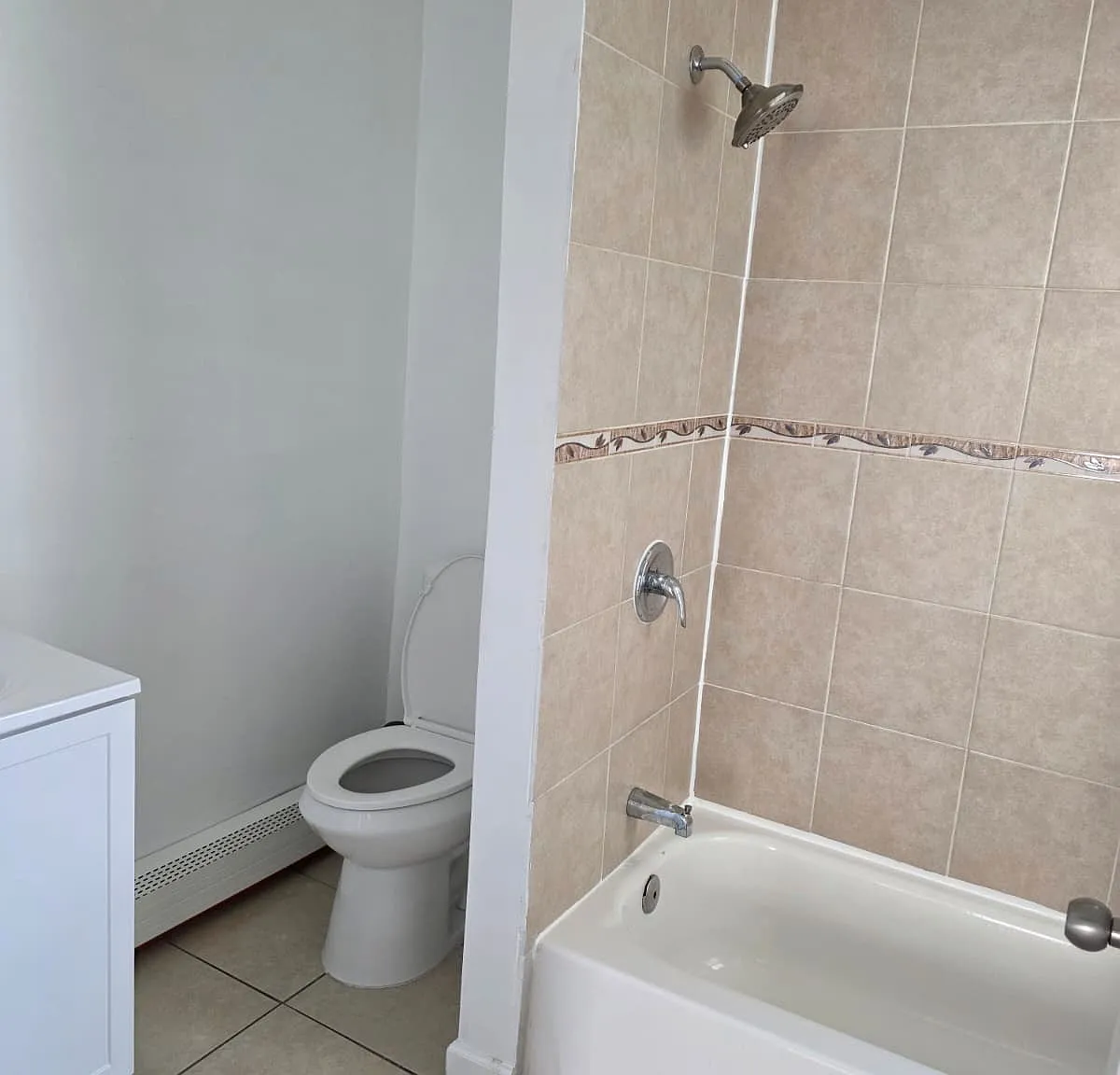 3 bed, $2,025 — Photo 4