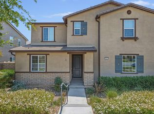 2072 Harvest Loop, Santa Paula, CA 93060