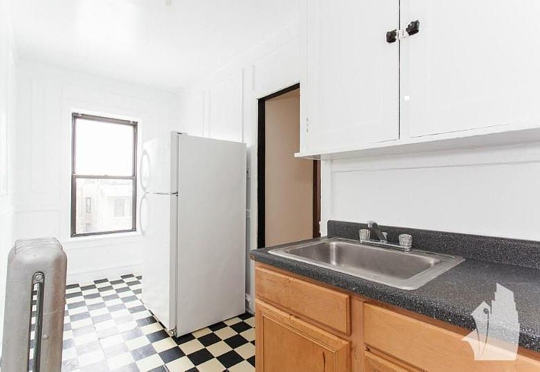 1st image of 2700 N Spaulding Ave #3R