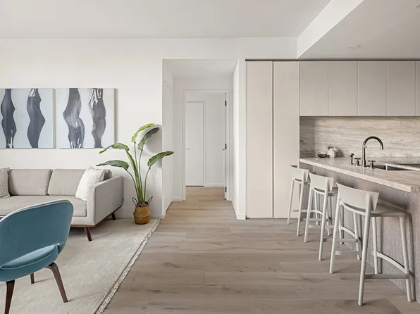 66 Clinton Street image 5 of 12