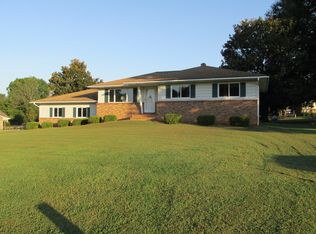 7880 Mountain Shore Dr, Sherrills Ford, NC 28673