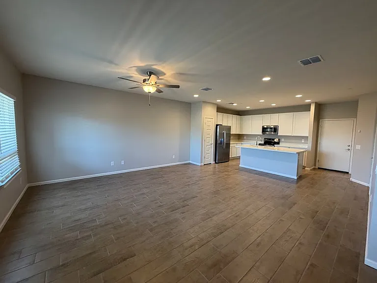 733 E Commonwealth Ave #5 — Photo 6