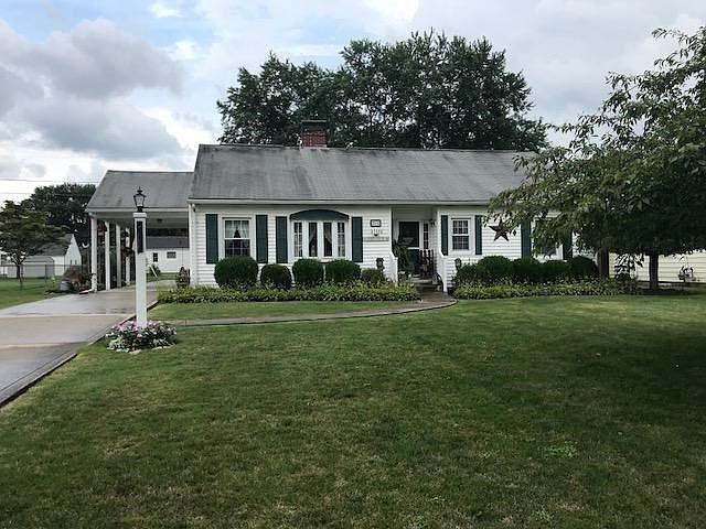 1st image of 215 Newton Ave