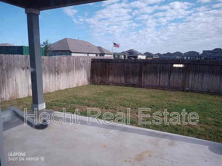 3943 Legend Mdws — Photo 3