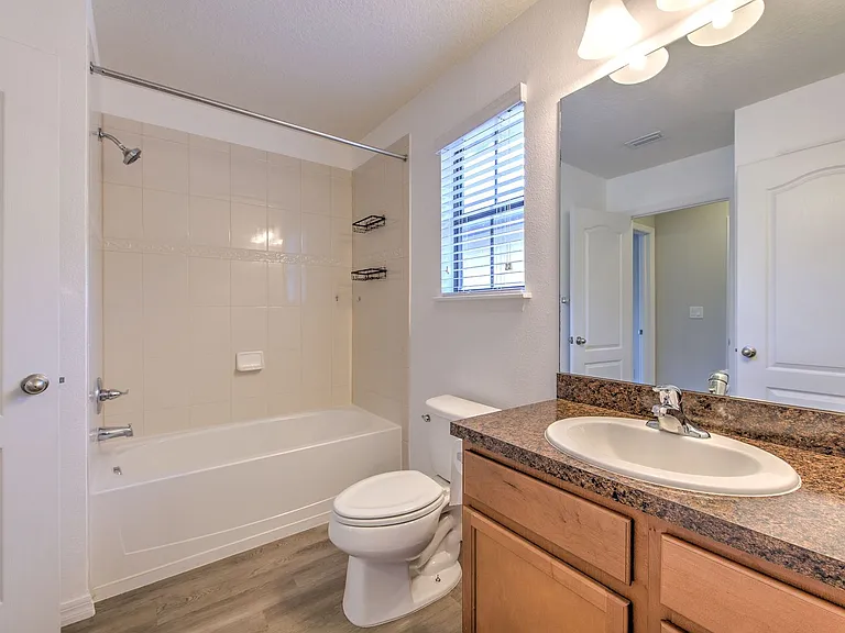 5116 Bay Isle Cir — Photo 31