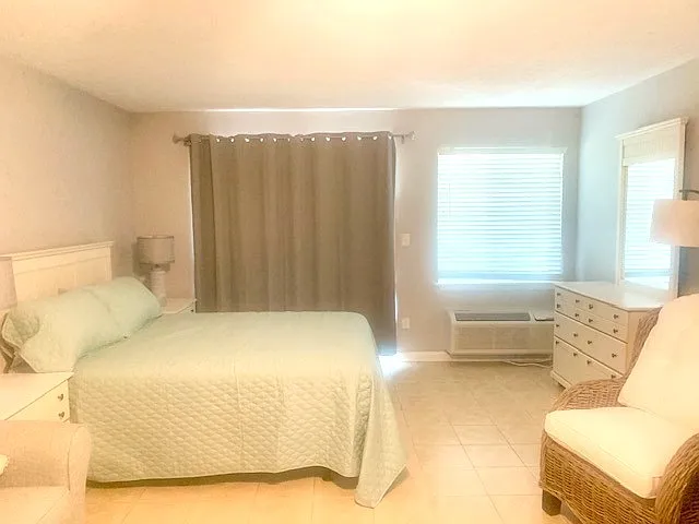 301 B Lullwater Dr - 301 — Photo 2