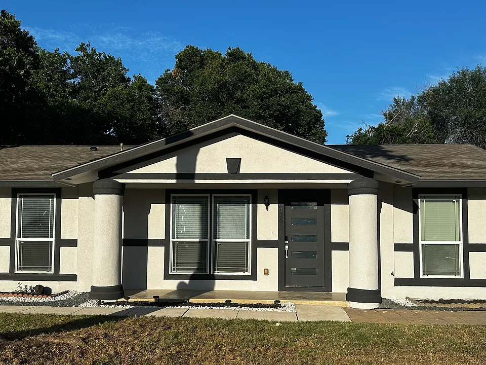 8426 Glen Ct