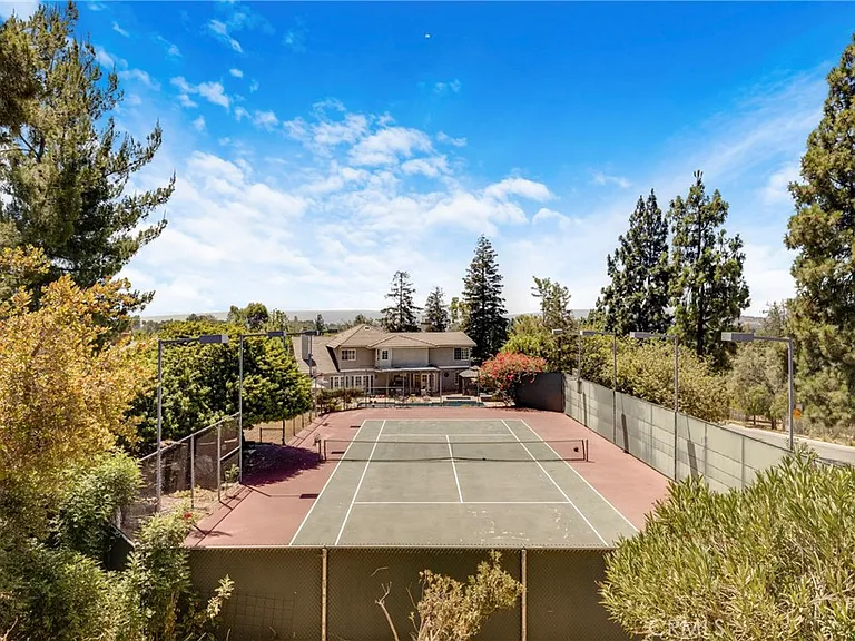 21335 Dove Pl — Photo 37