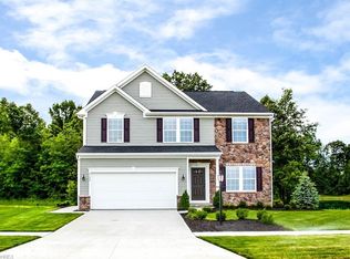 8899 Fallen Timber Trl, North Ridgeville, OH 44039