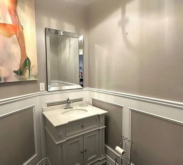 2136 Westview Dr — Photo 4