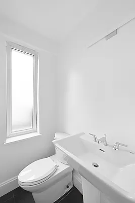 Rented by Stonehenge NYC LLC | media 17