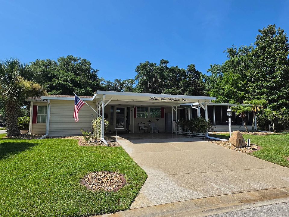 1st image of 34 Winthrop Ln