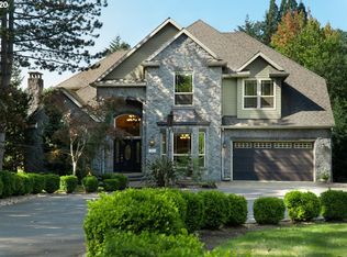 12611 SW Boones Ferry Rd, Lake Oswego, OR 97035