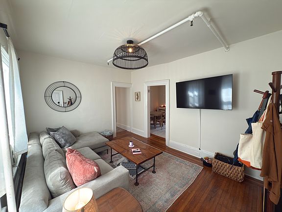 Living Room / Apt. Entrance