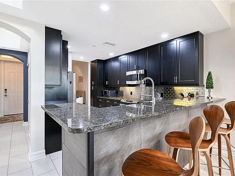 1921 Monte Carlo Dr #302 — Photo 10