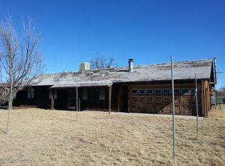 18611 S Anna Smith Rd, Peeples Valley, AZ 86332