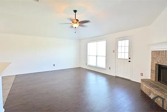 1631 Mount Zion Dr — Photo 4