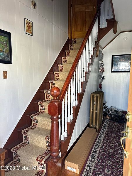 5th image of 1576 Carrie Street