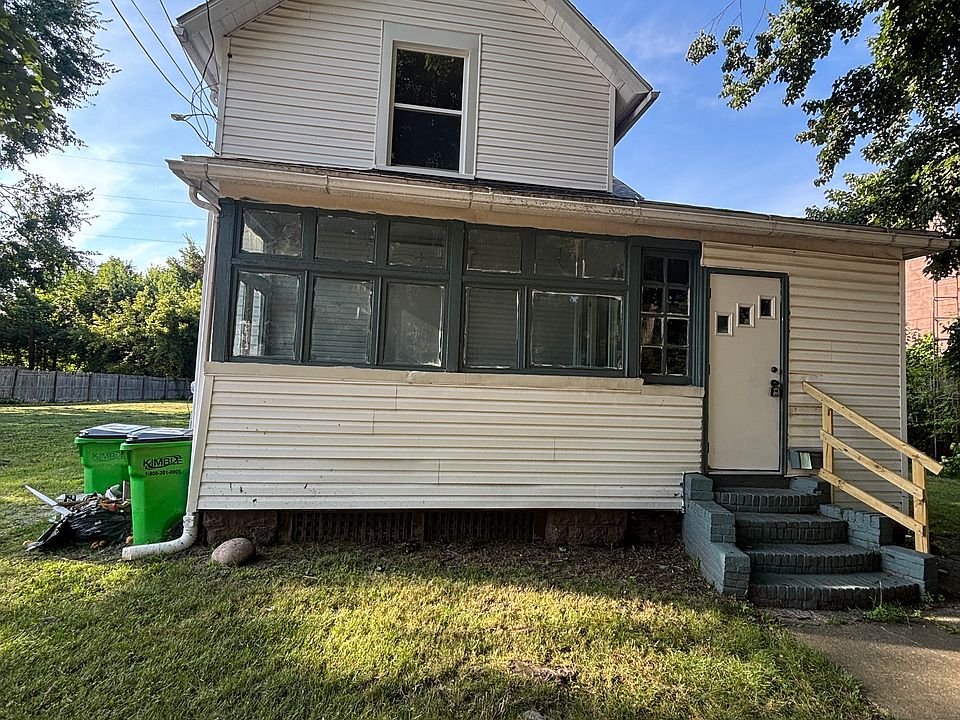 1st image of 315 Van St
