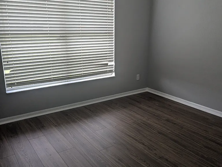 555 Windermere Dr — Photo 9