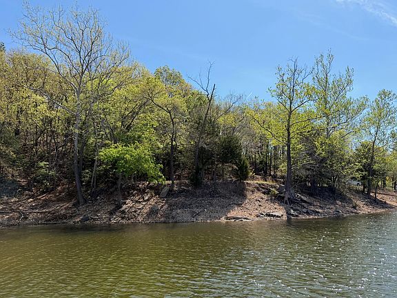 5th image of 297 Mooring Rd