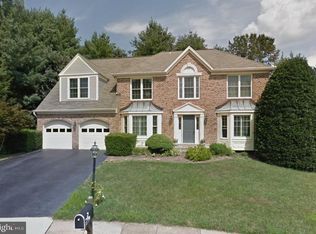 8408 Cardinal Glen Ct, Vienna, VA 22182