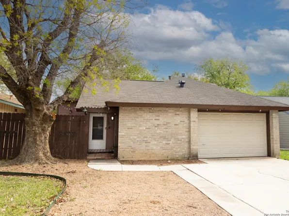 5542 Kissing Oak St, San Antonio, TX 78247