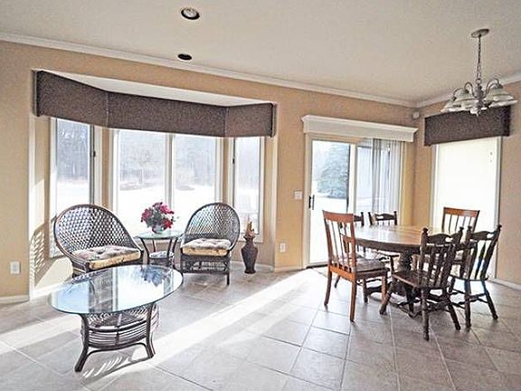 breakfast nook