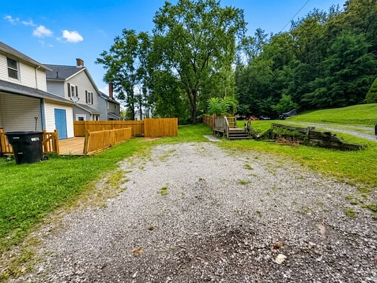 1133 Wade St — Photo 17