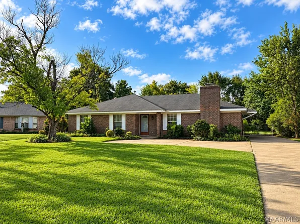 710 Running Brook Cir, Prattville, AL 36066