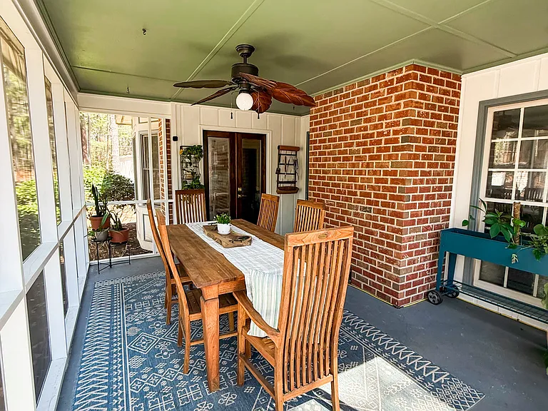 210 Canterbury Rd — Photo 10