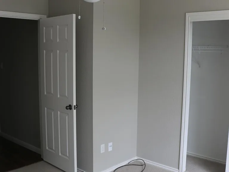 Bedroom 3: New laminate floors to be installed prior to move in!