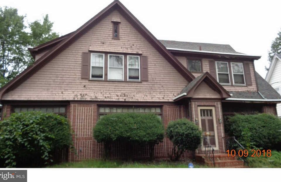1st image of 24 River Dr