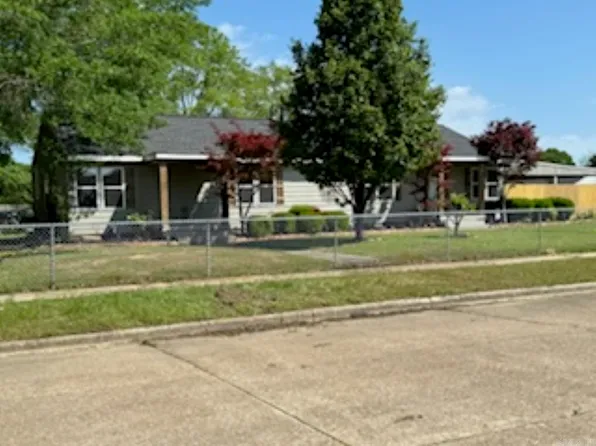 239 W Ingram St, Camden, AR 71701