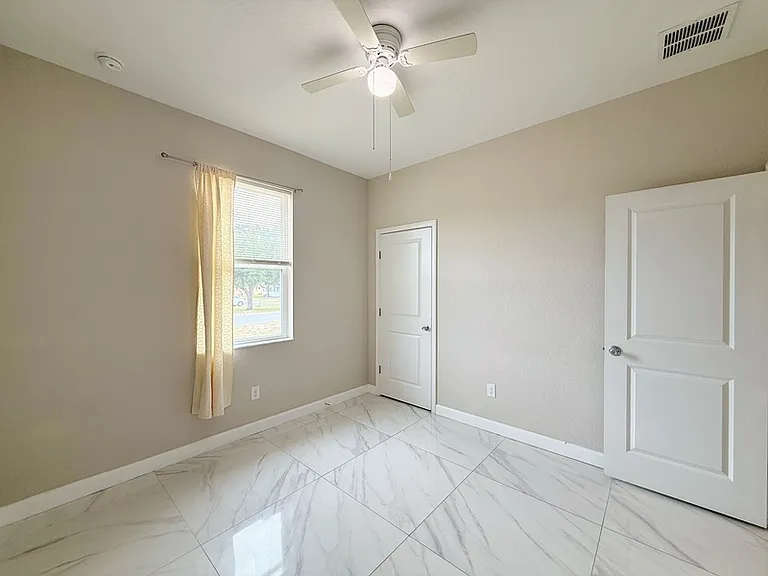 2 W Orange St #101 — Photo 28