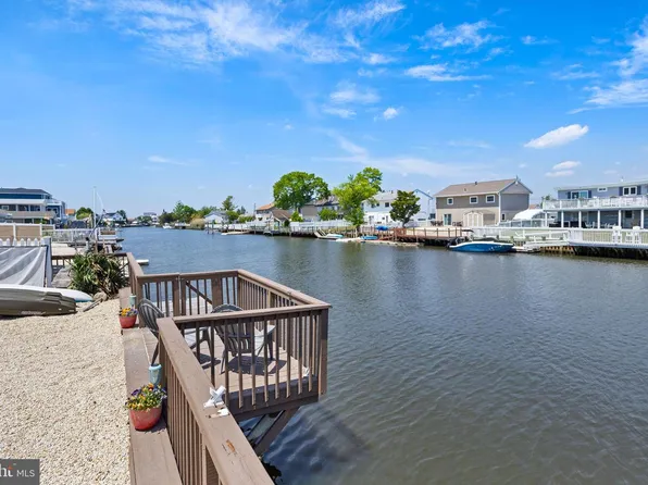 24 W Mohawk Dr, Little Egg Harbor, NJ 08087