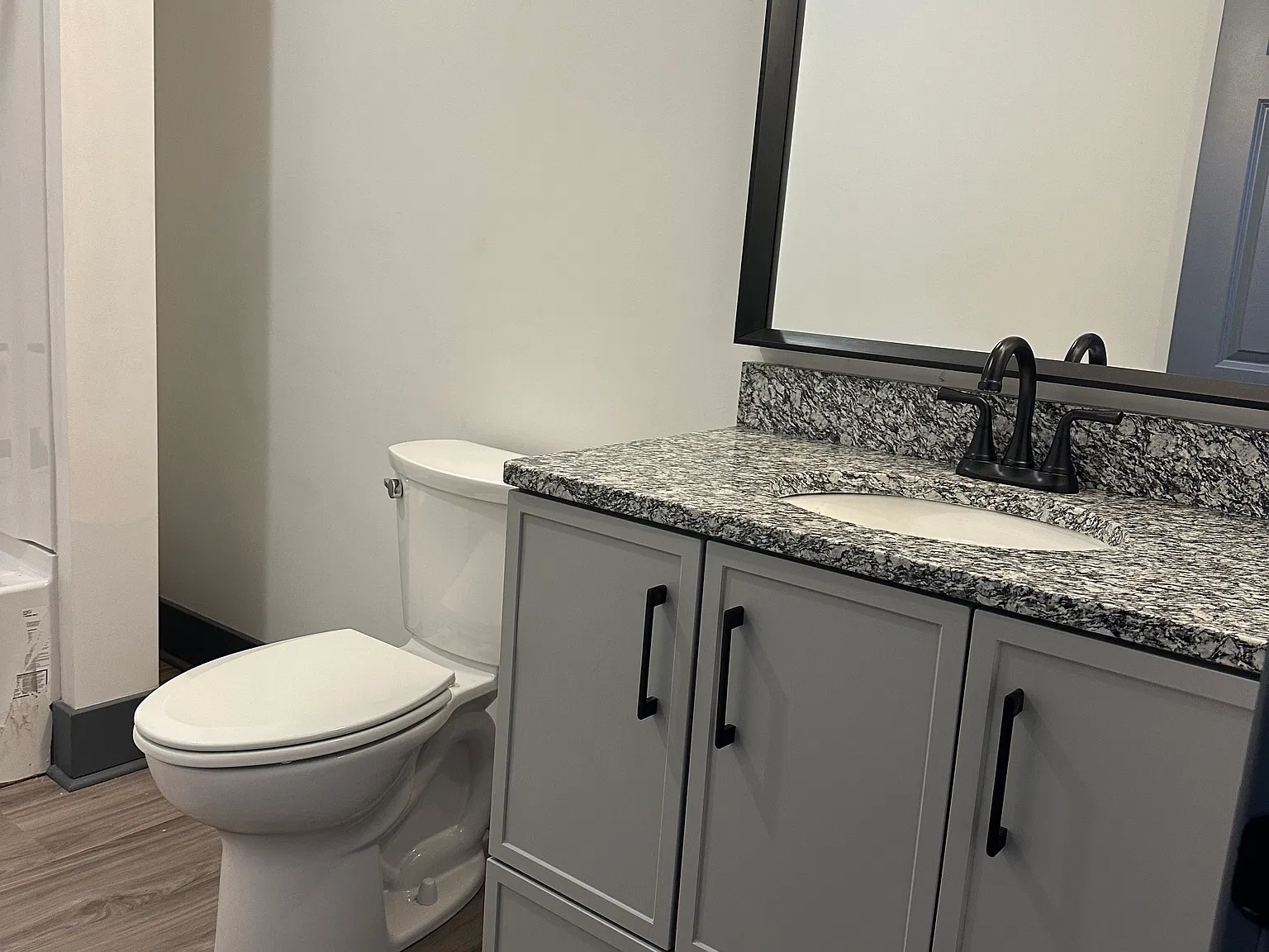 3 bed, $1,700 — Photo 2