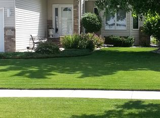 3826 21st St S, Fargo, ND 58104