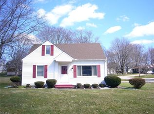 593 Hartzell Dr, Barberton, OH