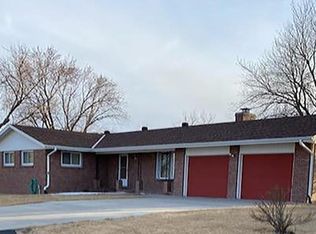 551 Saltillo Rd, Roca, NE 68430