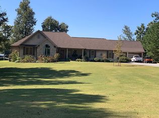 326 Pine Haven Rd, Lexington, TN 38351