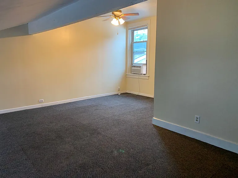 2415 Vine St #2 — Photo 14
