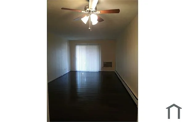 Building Photo - 3631 N Rockton Ave #307