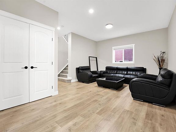 5th image of 360 Saddlemont Blvd NE